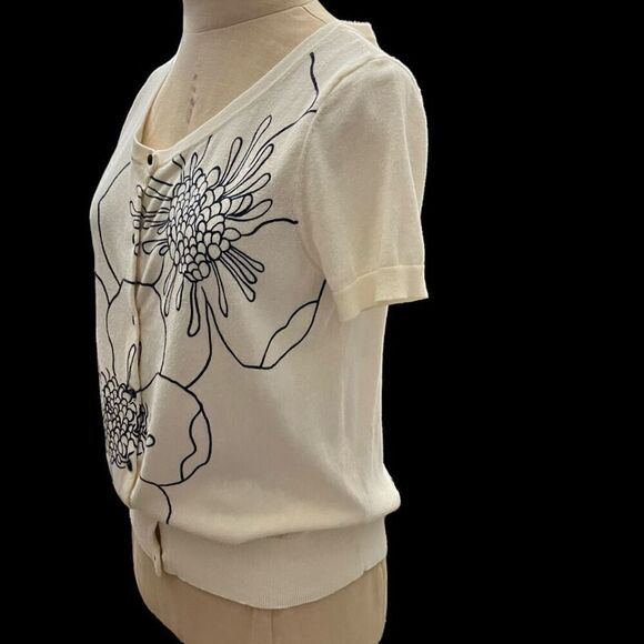 Loft  Women’s Short Sleeved, Lightweight Sweater / SZ: M / NWOT - Picture 3 of 6